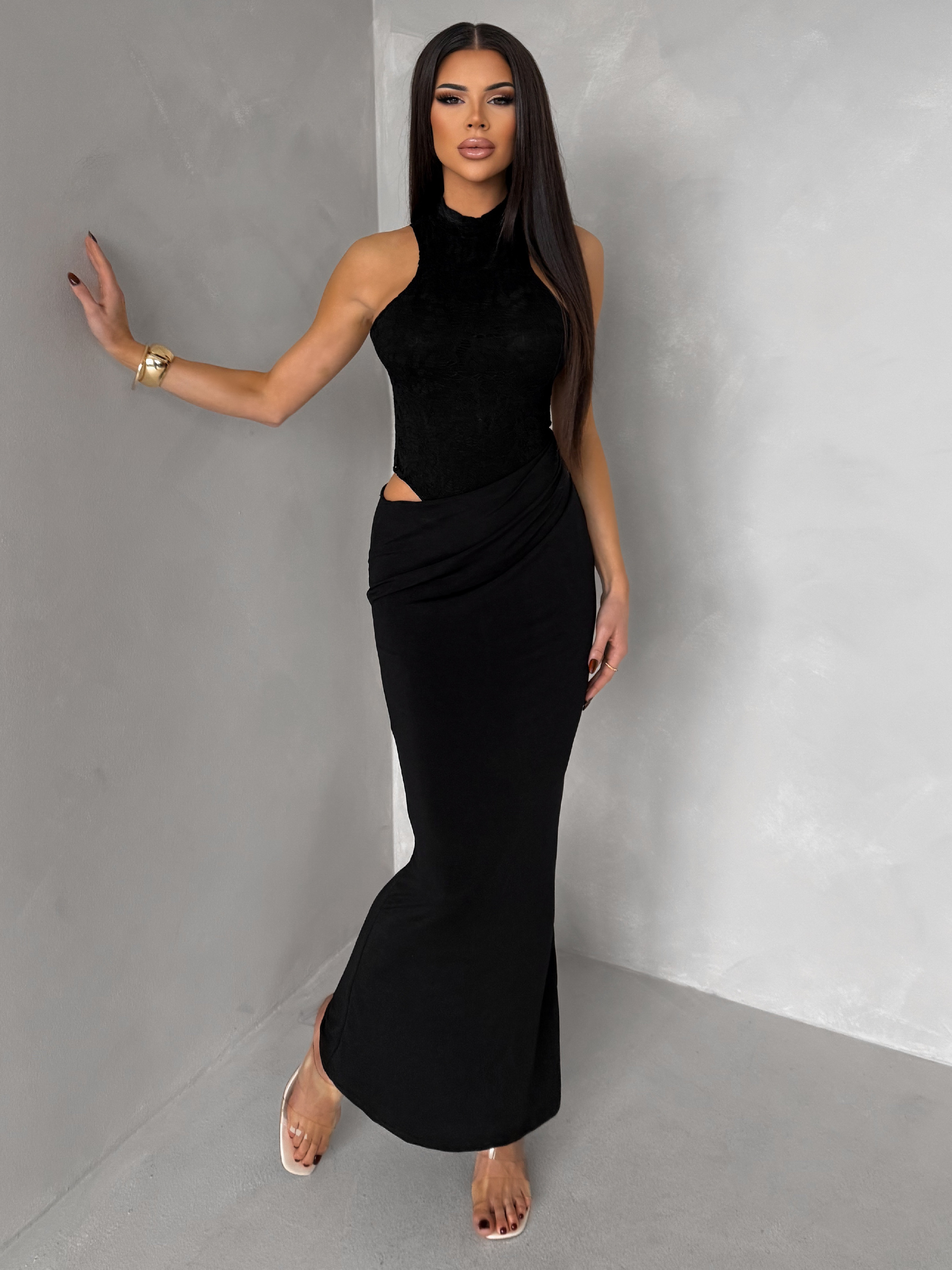 Čierne spoločenské dlhé šaty OLIVIEN s bodmi Veľkosť: ONESIZE