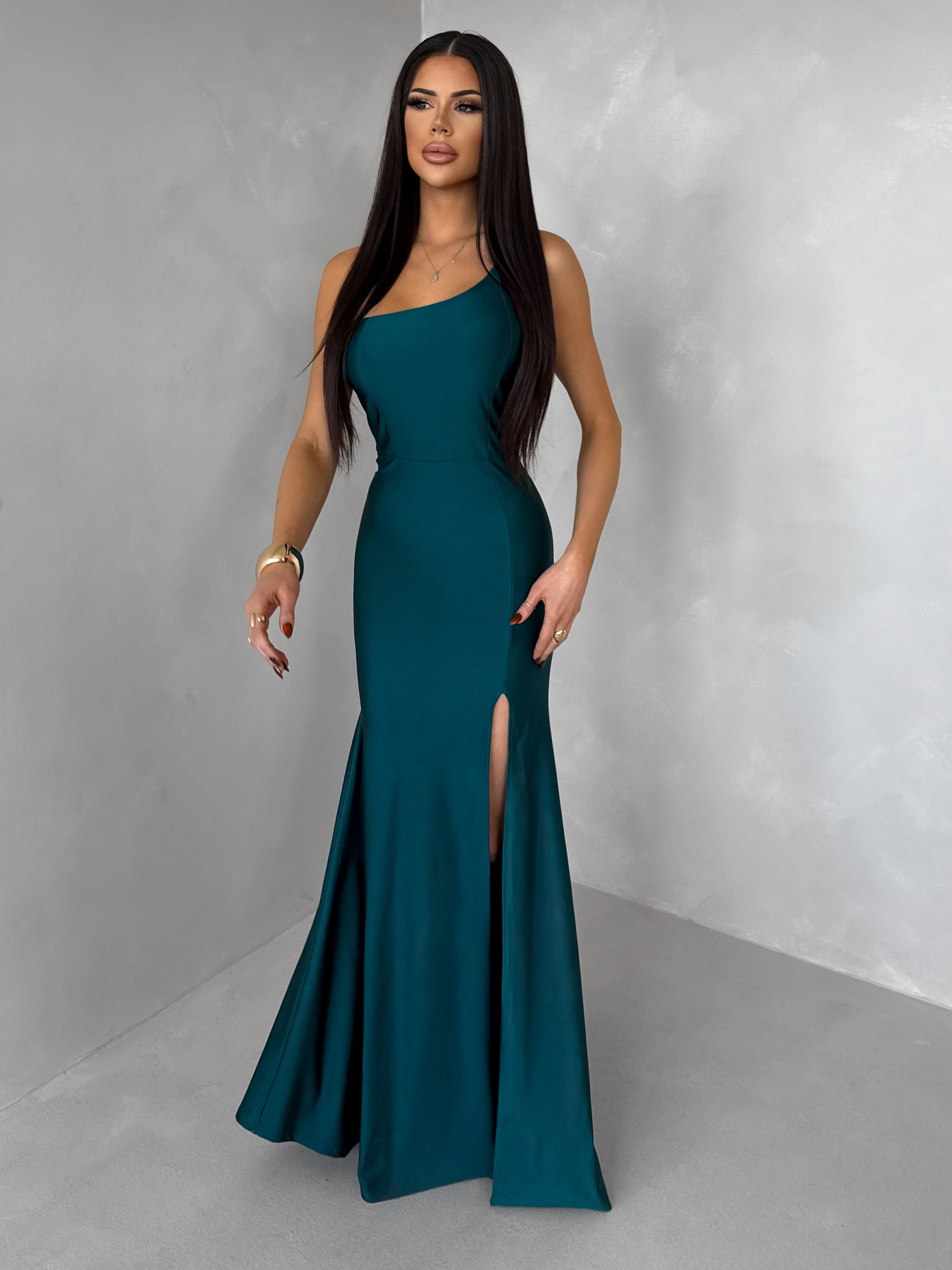 Smaragdové spoločenské asymetrické šaty GAREVIA s rázporkom Veľkosť: ONESIZE