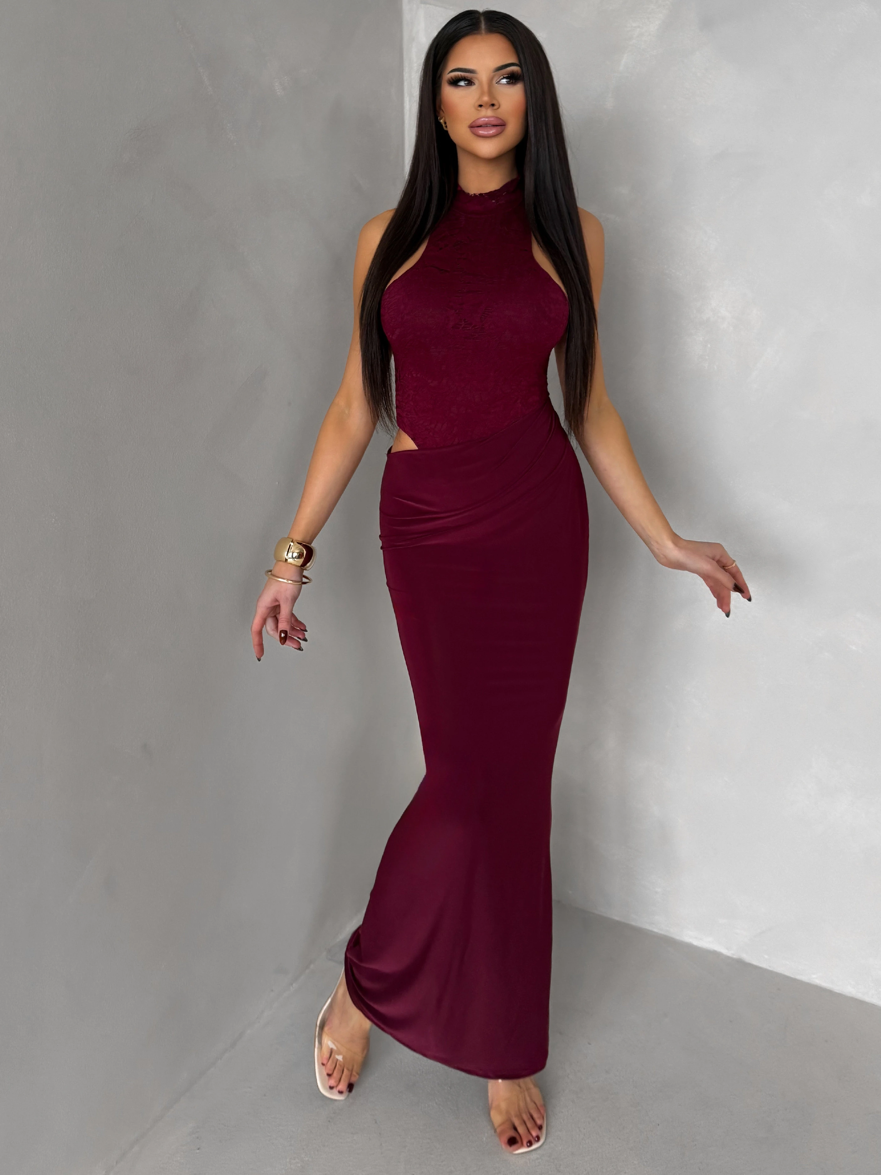 Vínové spoločenské dlhé šaty OLIVIEN s bodmi Veľkosť: ONESIZE