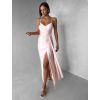 Světle růžové dlouhé společenské šaty OLIRYA s výstřihem (Veľkosť ONESIZE)