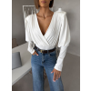 Bílé elegantní body KORBIX s výstřihem (Veľkosť ONESIZE)