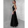 Čierne saténové dlhé šaty MIREVE s odhaleným chrbtom (Veľkosť ONESIZE)