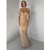 Hnedé trblietavé nude dlhé šaty ORYNTHIA s kamienkami (Veľkosť L)