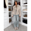 154577 1 kremovy faux fur kozesinovy kabatek auralie s limcem