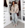 154577 3 kremovy faux fur kozesinovy kabatek auralie s limcem