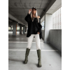 38379 9 cerny pleteny svetr west s vystrihem
