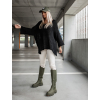 38379 7 cerny pleteny svetr west s vystrihem