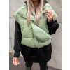Světle zelená kratší vesta KALLY s ledvinkou (Veľkosť M/L)