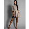 48648 1 bezove elegantni saty ground s dlouhym rukavem