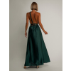 Smaragdové lesklé šaty VALERDI s variabilným viazaním a rázporkom