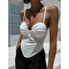 Biely elegantný top BETSYSE s prestrihom