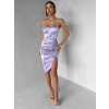Fialové koktailové šaty WAMPRI s trblietavým ramienkom