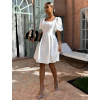 Biele minimalistické krátke šaty MAHERI