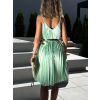 Svetlo zelené krátke plisované šaty CLAURA so zlatým pásikom