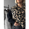 Čierna sveterová bunda MARALAA s gepardím vzorom a čiernymi rukávmi