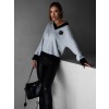 113527 2 sedy elegantni svetrik emerence