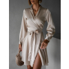 Krémové zavinovacie saténové šaty WILTON s dlhým rukávom