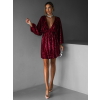 Vínové krátke flitrované šaty BERRON s výstrihom