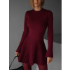 Vínové vypasované krátke šaty GIAHANY