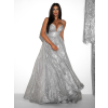 Strieborné plesové dlhé trblietavé šaty SARTOR