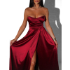 Vínové plesové saténové šaty SYCHAEUS bez ramienok