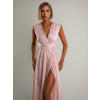 Svetloružové lesklé šaty VALERDI s variabilným viazaním a rázporkom