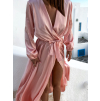 118458 5 svetle ruzove satenove saty woman s dlouhym rukavem