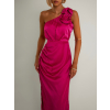 Tmavo ružové asymetrické saténové šaty ROULES