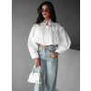 Bílá krátká crop halenka KINELY (Veľkosť M/L)