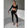 Černý sportovní crop top JIMELA s dlouhým rukávem (Veľkosť L)