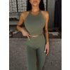 Khaki sportovní yoga top CALENO (Veľkosť L)