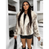 Bílý kožešinový žíhaný faux fur kabátek AVELURE (Veľkosť M/L)