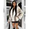 Bílý kožešinový žíhaný faux fur kabátek AVELURE (Veľkosť M/L)