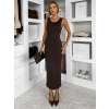 Tmavo hnedé priliehavé midi šaty TREVY s rázporkom