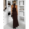 Tmavo hnedé priliehavé dlhé šaty DRYNA s rázporkom