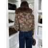 Hnědá prošívaná bunda MORIVEN s malými květy (Veľkosť M/L)