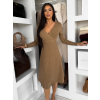 Hnedé elegantné áčkové šaty TEYVORA s opaskom