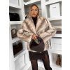 Krémový kožešinový žíhaný faux fur kabát TELUVIA (Veľkosť M/L)