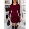 Vínové krátke šaty QULENZA s ozdobou