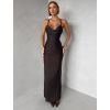 Tmavě hnědé dlouhé saténové šaty ORIXY s výstřihem (Veľkosť ONESIZE)