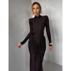 Tmavo hnedé spoločenské tvarujúce šaty RELANIO s prestrihmi