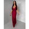 Bordó dlouhé saténové společenské šaty ORIXY s výstřihem (Veľkosť ONESIZE)