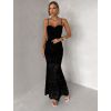 Černé dlouhé společenské šaty AVENZIA na ramínka (Veľkosť M/L)